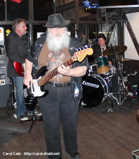 D'Arcy and Sharp Dressed Men at the Linsmore Tavern 2013/02/22 D'Arcy and Sharp Dressed Men at the Linsmore Tavern 2013/02/22