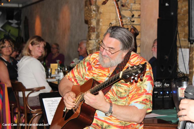 Tony Quarington playing with Gia & The Unpredictable Update Trio at Gate 403 Tony Quarington playing with Gia & The Unpredictable Update Trio at Gate 403